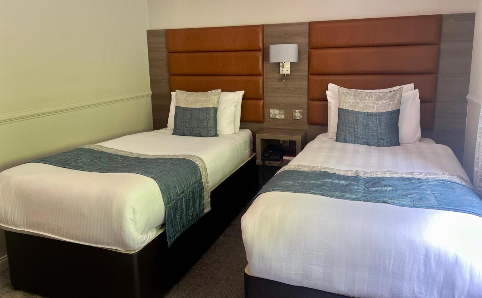 Bushtown Hotel & Spa كوليرين المظهر الخارجي الصورة