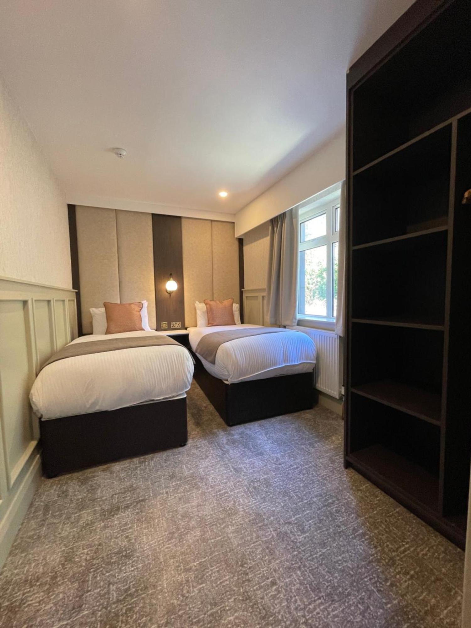 Bushtown Hotel & Spa كوليرين المظهر الخارجي الصورة