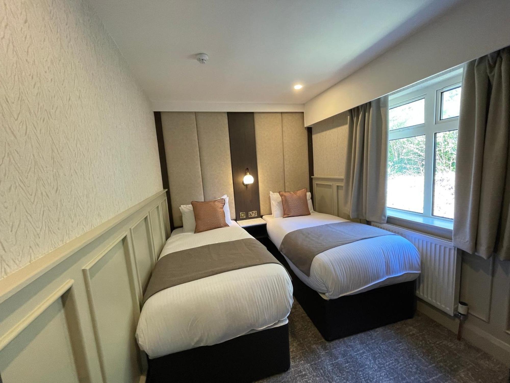 Bushtown Hotel & Spa كوليرين المظهر الخارجي الصورة